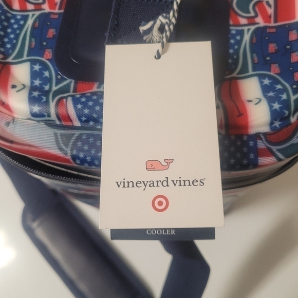 Vineyard Vines  Whale and USA Flag Red White & Blue 12 Can Cooler NWT - Picture 11 of 12